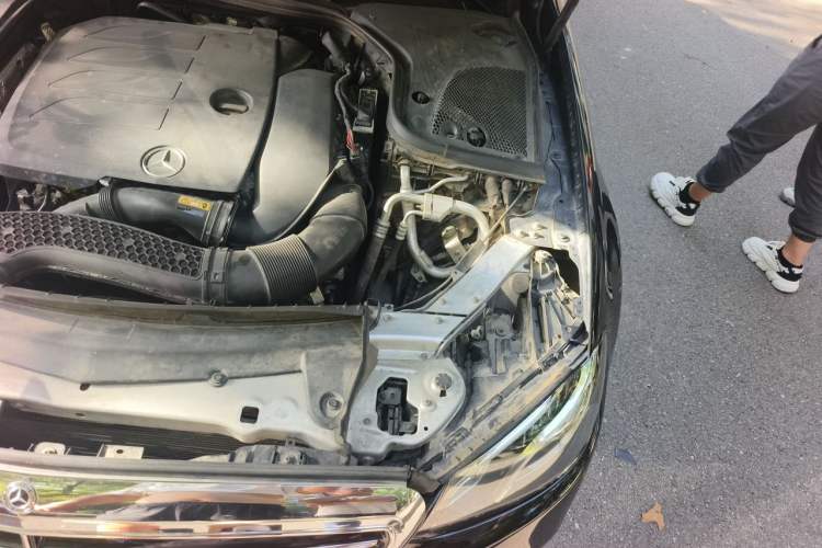 Used Mercedes-Benz E-Class 2020 E 300 L Stylish Model Engine Bay Left
