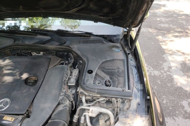 Used Mercedes-Benz E-Class 2020 E 300 L Stylish Model Engine Bay Left