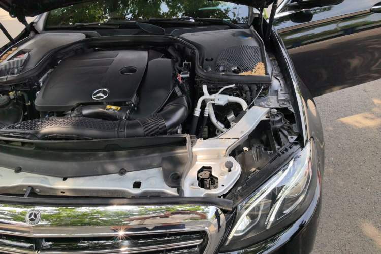 Used Mercedes-Benz E-Class 2020 E 300 L Stylish Model Engine Bay Left