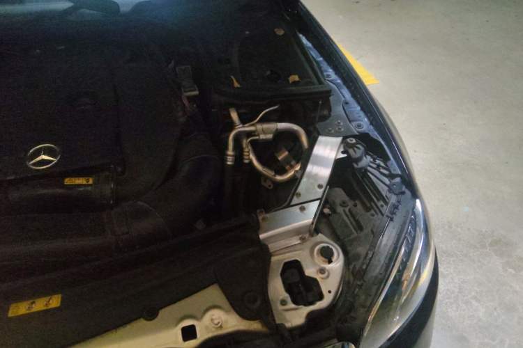 Used Mercedes-Benz E-Class 2020 E 300 L Stylish Model Engine Bay Left