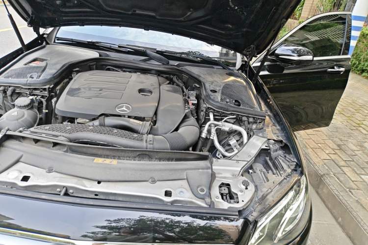 Used Mercedes-Benz E-Class 2020 Restyled E 300 L Sporty and Stylish Edition Engine Bay Left