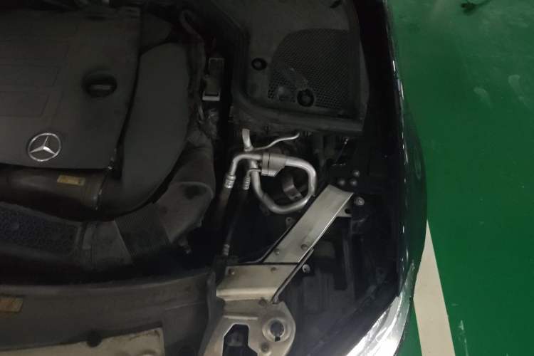 Used Mercedes-Benz E-Class 2020 E 300 L Sporty and Stylish Model Engine Bay Left