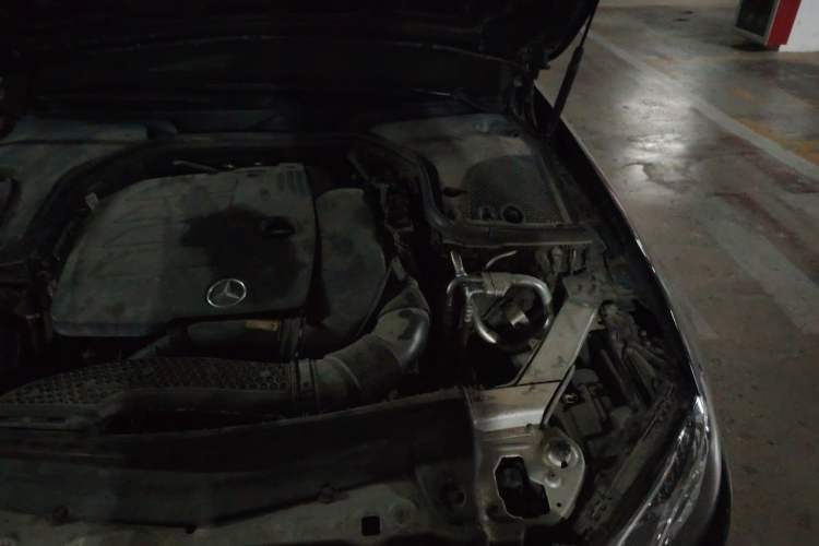 Used Mercedes-Benz E-Class 2020 E 300 L Stylish Model Engine Bay Left