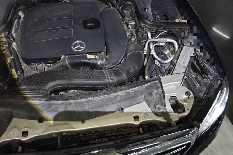 Used Mercedes-Benz E-Class 2020 Facelift E 300 L Stylish Edition Engine Bay Left