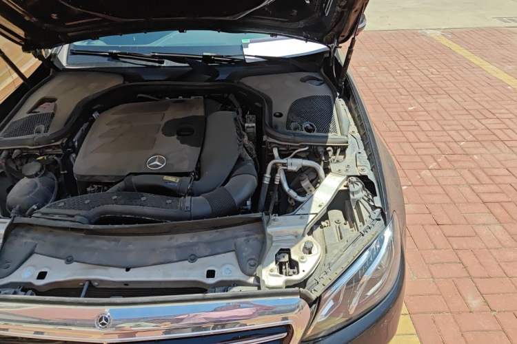 Used Mercedes-Benz E-Class 2020 Facelift E 300 L Stylish Edition Engine Bay Left