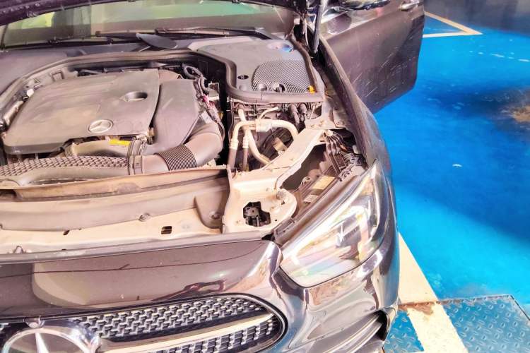 Used Mercedes-Benz E-Class 2020 Restyled E 300 L Sporty and Stylish Edition Engine Bay Left