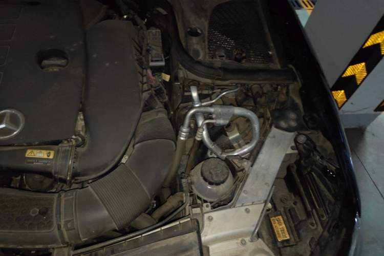 Used Mercedes-Benz E-Class 2020 E 260 L Sport Edition Engine Bay Left