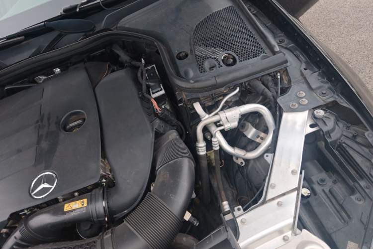 Used Mercedes-Benz E-Class 2020 E 300 L Stylish Model Engine Bay Left