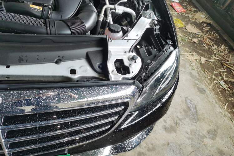 Used Mercedes-Benz E-Class 2020 Facelift E 260 L Engine Bay Left