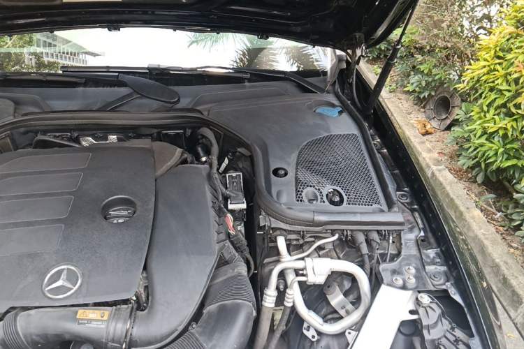 Used Mercedes-Benz E-Class 2020 Restyled E 300 L Sporty and Stylish Edition Engine Bay Left
