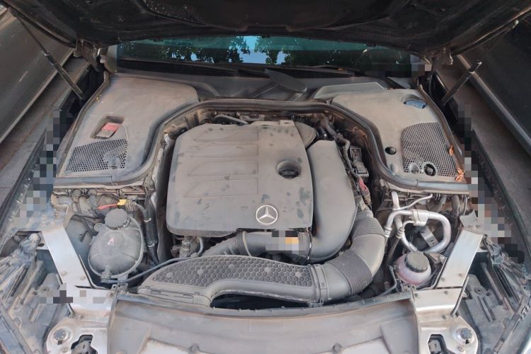 Used Mercedes-Benz E-Class 2020 E 260 L Engine Bay