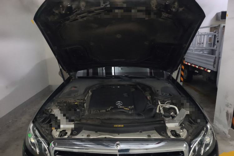 Used Mercedes-Benz E-Class 2020 E 260 L Engine Bay