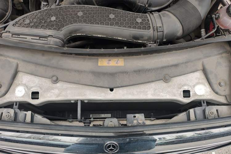 Used Mercedes-Benz E-Class 2020 Facelift E 260 L Engine Bay