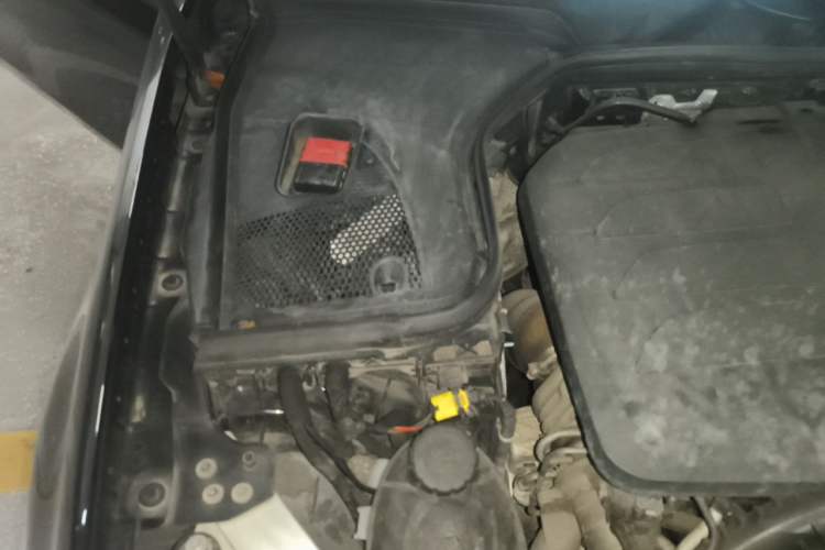 Used Mercedes-Benz E-Class 2020 E 300 L Luxury Model Engine Bay Right