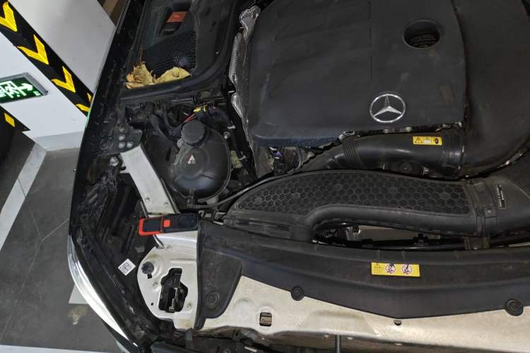 Used Mercedes-Benz E-Class 2020 Facelift E 260 Sport Edition Engine Bay Right