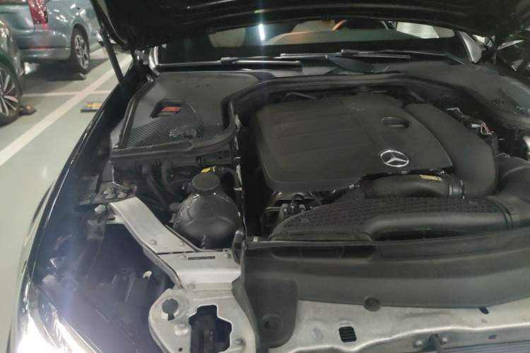 Used Mercedes-Benz E-Class 2020 Restyled E 300 L Exclusive Edition Engine Bay Right