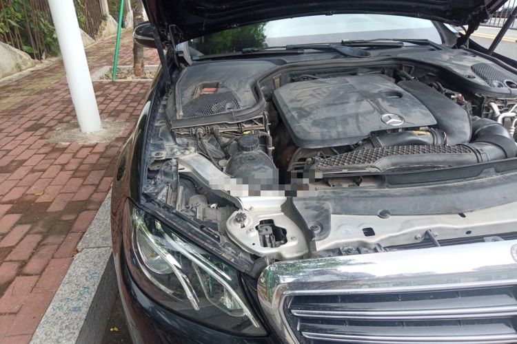 Used Mercedes-Benz E-Class 2020 E 260 L Engine Bay Right
