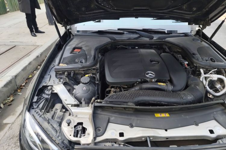 Used Mercedes-Benz E-Class 2020 E 300 L Sport Luxury Edition Engine Bay Right