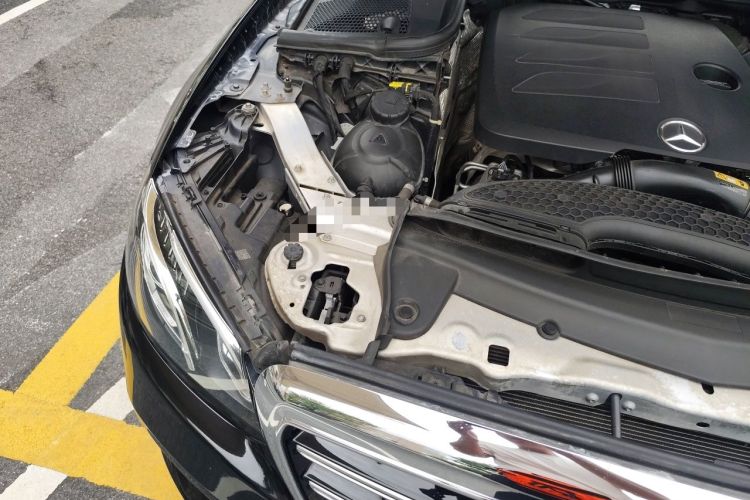 Used Mercedes-Benz E-Class 2020 E 300 L Stylish Model Engine Bay Right