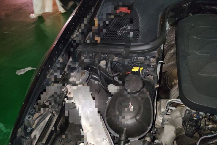 Used Mercedes-Benz E-Class 2020 E 300 L Luxury Model Engine Bay Right