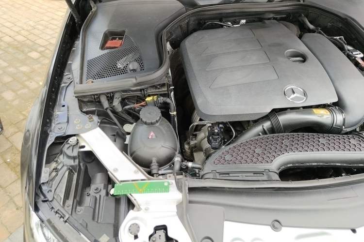 Used Mercedes-Benz E-Class 2020 Facelift E 300 L Stylish Edition Engine Bay Right