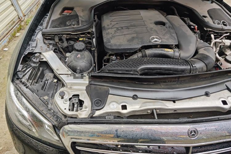 Used Mercedes-Benz E-Class 2020 Facelift E 260 L Engine Bay Right