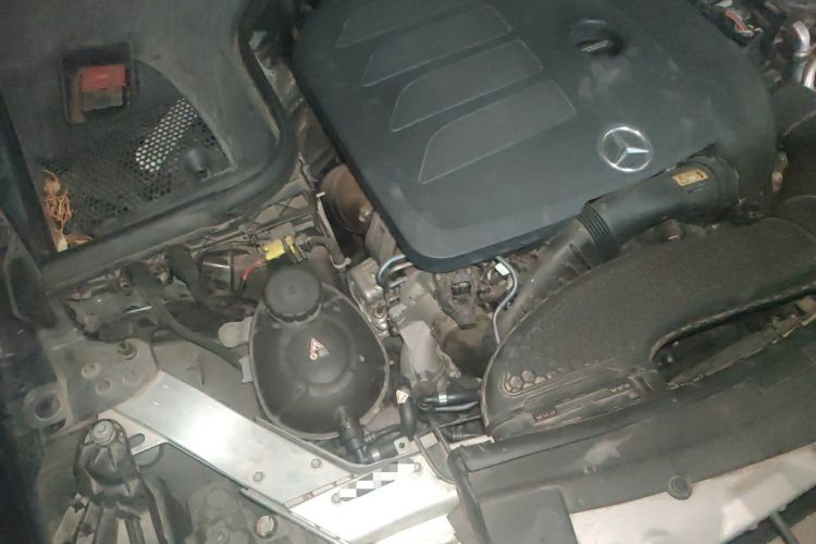 Used Mercedes-Benz E-Class 2020 Restyled E 300 L Exclusive Edition Engine Bay Right