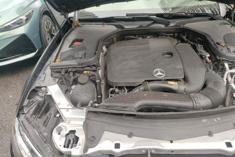 Used Mercedes-Benz E-Class 2020 Facelift E 300 L Stylish Edition Engine Bay Right