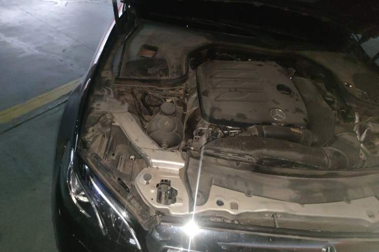Used Mercedes-Benz E-Class 2020 Restyled E 300 L Exclusive Edition Engine Bay Right