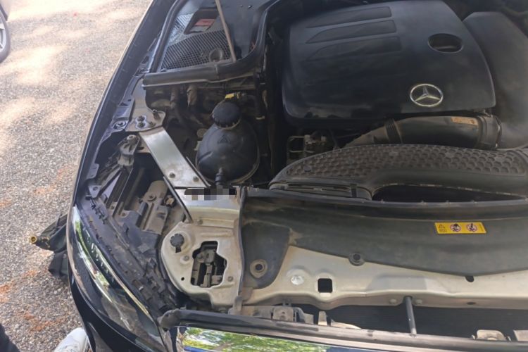 Used Mercedes-Benz E-Class 2020 E 260 L Engine Bay Right