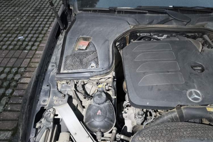 Used Mercedes-Benz E-Class 2020 Facelift E 300 L Stylish Edition Engine Bay Right