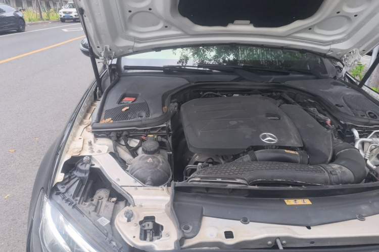 Used Mercedes-Benz E-Class 2020 Facelift E 260 Sport Edition Engine Bay Right