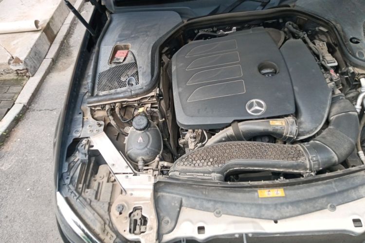 Used Mercedes-Benz E-Class 2020 Restyled E 300 L Exclusive Edition Engine Bay Right
