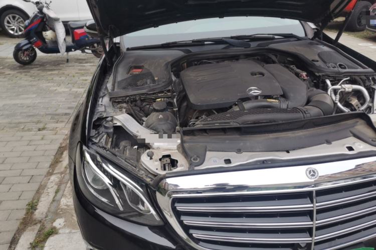 Used Mercedes-Benz E-Class 2020 Restyled E 300 L Exclusive Edition Engine Bay Right