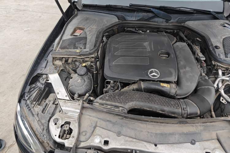 Used Mercedes-Benz E-Class 2020 Restyled E 300 L Sporty and Stylish Edition Engine Bay Right