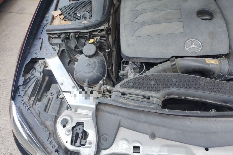 Used Mercedes-Benz E-Class 2020 Restyled E 300 L Exclusive Edition Engine Bay Right