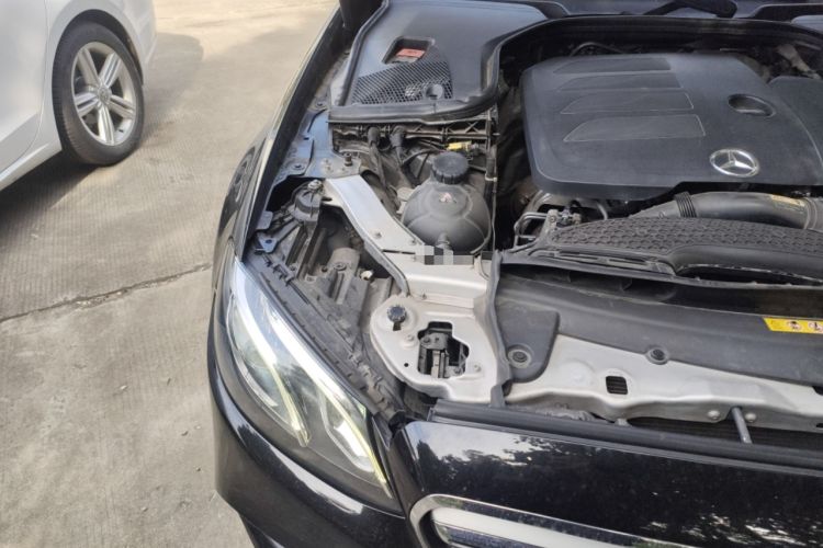 Used Mercedes-Benz E-Class 2020 E 260 L Sport Edition Engine Bay Right