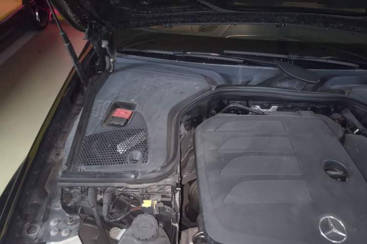 Used Mercedes-Benz E-Class 2020 E 300 L Sporty and Stylish Model Engine Bay Right