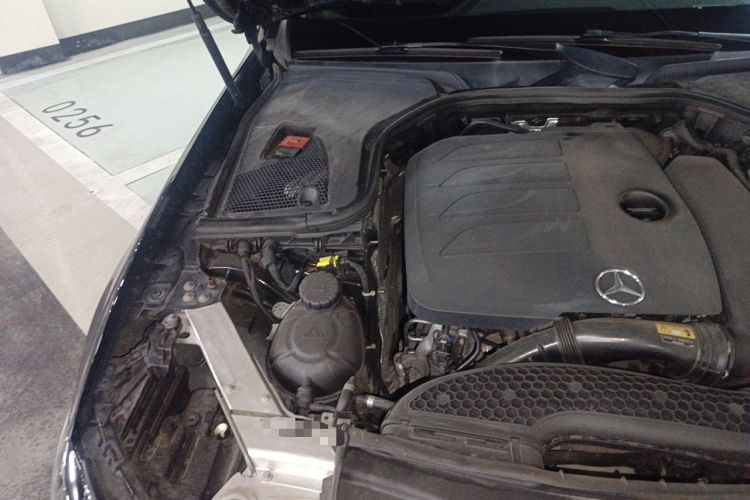 Used Mercedes-Benz E-Class 2020 E 300 L Sporty and Stylish Model Engine Bay Right
