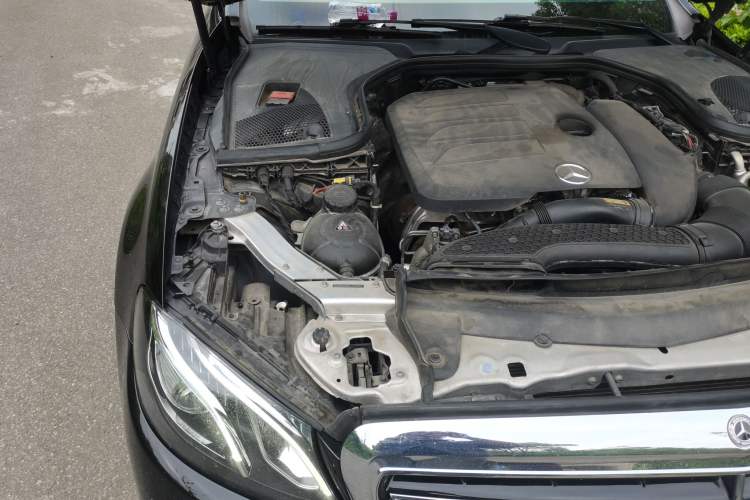 Used Mercedes-Benz E-Class 2020 E 300 L Stylish Model Engine Bay Right