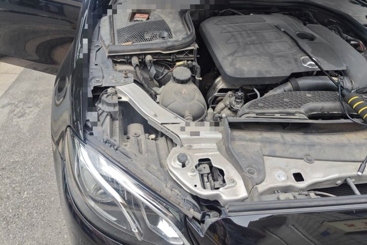 Used Mercedes-Benz E-Class 2020 Restyled E 300 L Sporty and Stylish Edition Engine Bay Right