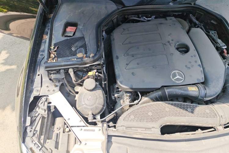 Used Mercedes-Benz E-Class 2020 E 260 L Engine Bay Right
