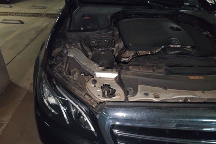 Used Mercedes-Benz E-Class 2020 Restyled E 300 L Exclusive Edition Engine Bay Right