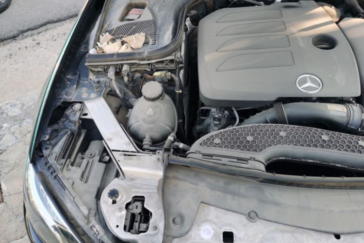Used Mercedes-Benz E-Class 2020 Restyled E 300 L Exclusive Edition Engine Bay Right