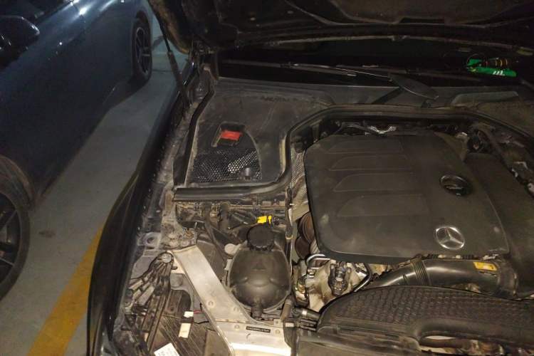 Used Mercedes-Benz E-Class 2020 E 300 L Sporty and Stylish Model Engine Bay Right