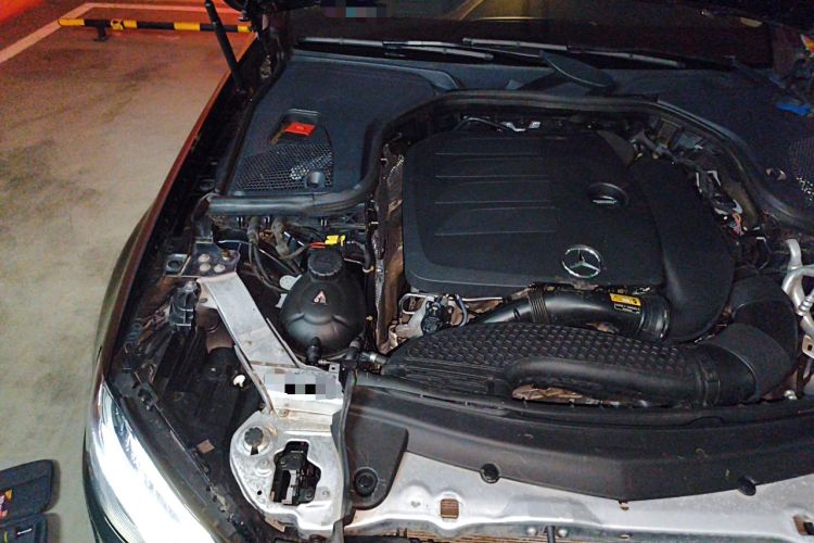 Used Mercedes-Benz E-Class 2020 E 300 L Sport Luxury Edition Engine Bay Right