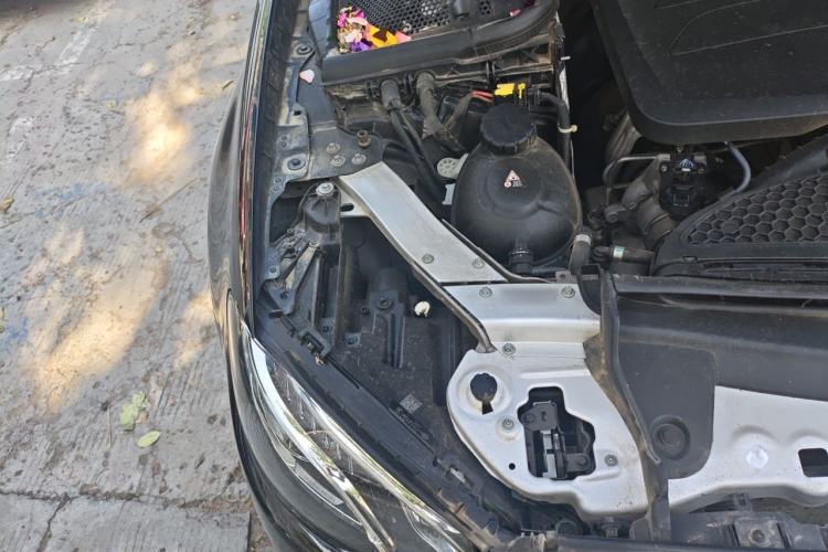 Used Mercedes-Benz E-Class 2020 E 300 L Stylish Model Engine Bay Right