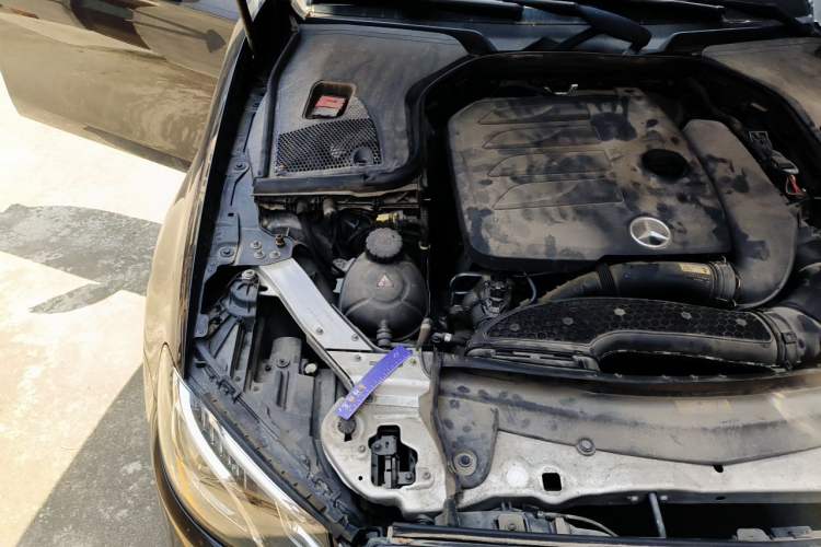 Used Mercedes-Benz E-Class 2020 Restyled E 300 L Sport Exclusive Edition Engine Bay Right