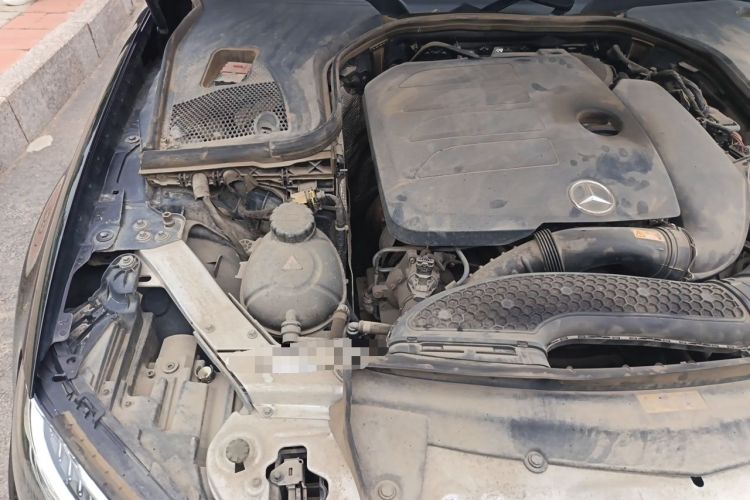 Used Mercedes-Benz E-Class 2020 E 300 L Sport Luxury Edition Engine Bay Right
