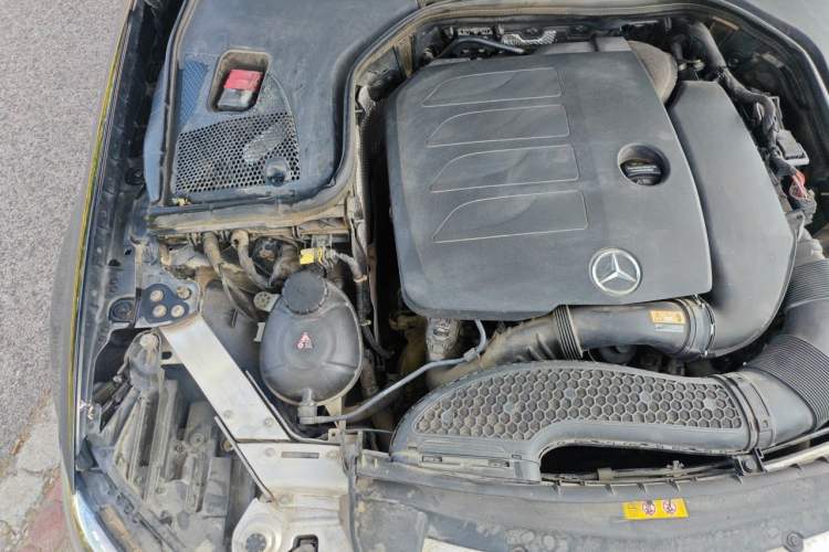 Used Mercedes-Benz E-Class 2020 Facelift E 260 L Engine Bay Right